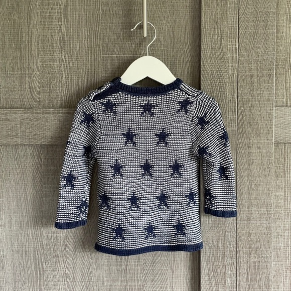 2/$30⭐️Zara star sweater - Picture 2 of 7